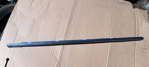 Hyundai i30 Rear door trim (molding) 