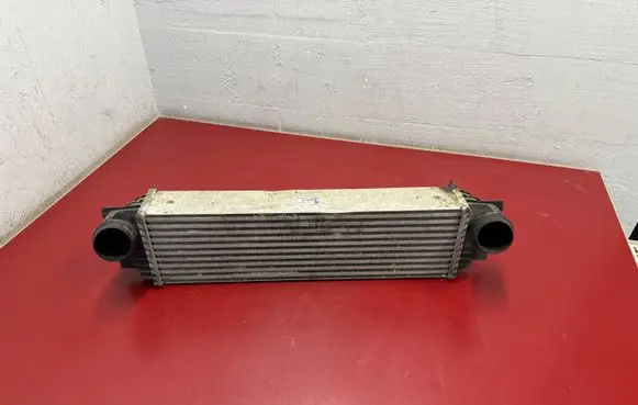 BMW 5 F10 F11 Intercooler radiator 7805629 17517805629