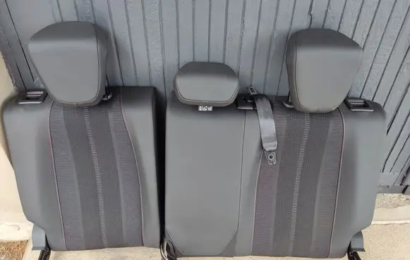 Opel Mokka B Rear seat 225522607 225522608 7832103460