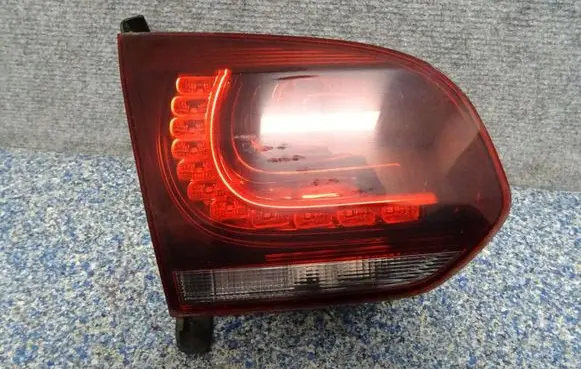 Volkswagen Golf VI Tailgate rear/tail lights 5K7945307