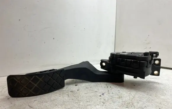 Audi A2 Accelerator throttle pedal 8Z1721523A