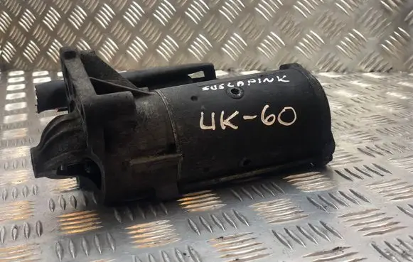 Opel Vivaro Starter motor D7R44