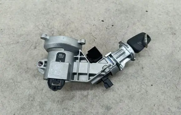 Opel Corsa D Ignition lock 56155D