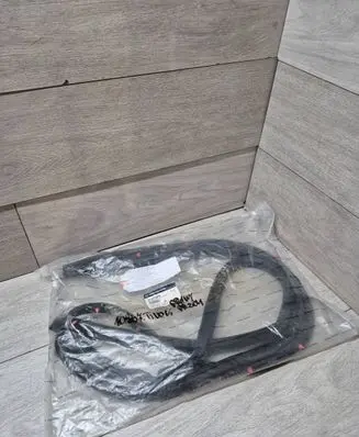SsangYong Tivoli Front door rubber seal 7214035002