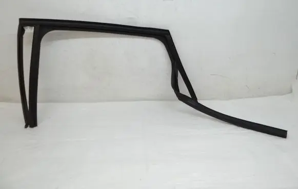 Citroen C3 Aircross Front door rubber seal 13452288