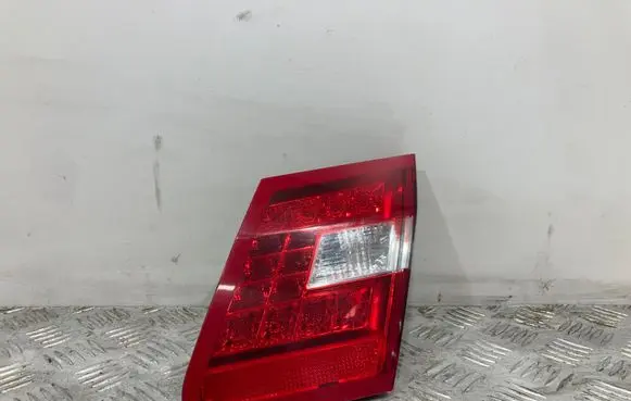 Mercedes-Benz E W212 Tailgate rear/tail lights A2128200764