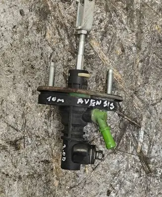 Clutch master cylinder