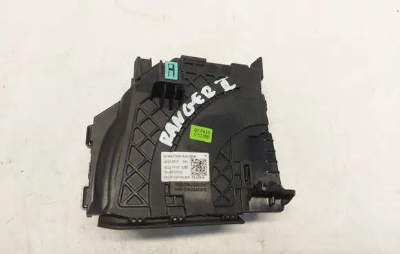 Ford Ranger IV Cup holder front 
