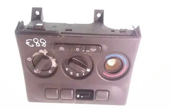 Opel Zafira A Climate control unit 90589777