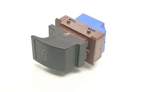 Volkswagen PASSAT B7 Tailgate opening switch 3AA959831