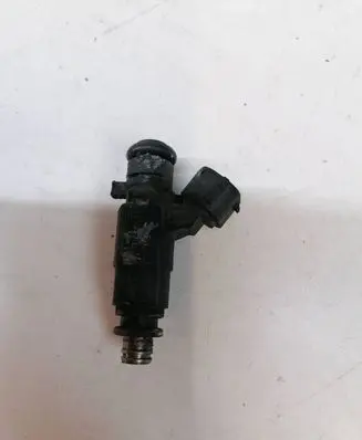 Volkswagen Phaeton Fuel injector