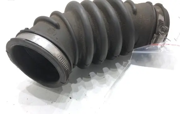 Air intake hose/pipe