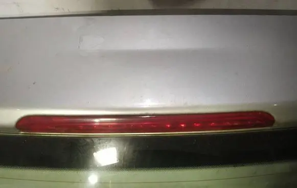 KIA Ceed Third/center stoplight