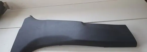 Toyota Yaris Pillar (middle) 