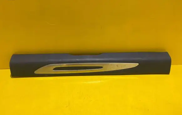 Citroen DS3 Front sill trim cover 9686604177