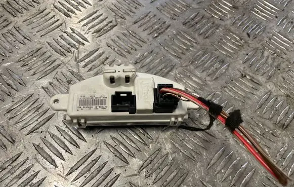 BMW 3 F30 F35 F31 Heater blower fan relay 9270254