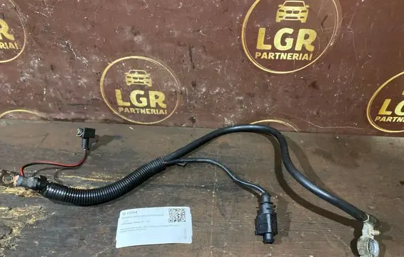 Volkswagen Sharan Positive cable (battery) 
