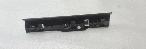 Rear bumper mounting bracket