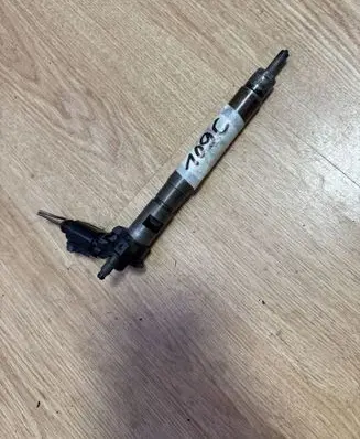 Volkswagen PASSAT B6 Fuel injector 03L130277 0445116