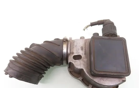 BMW 3 E36 Mass air flow meter 17346579 0280202135