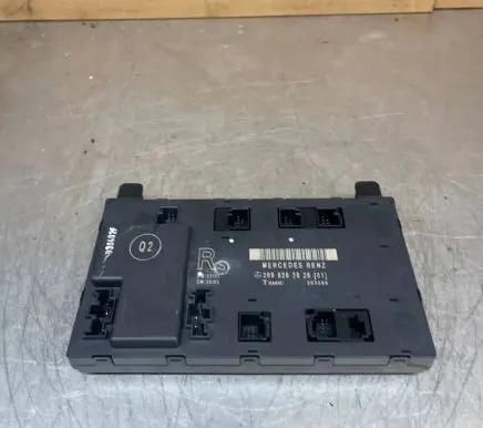 Mercedes-Benz E W211 Door control unit/module 2098202026 353386