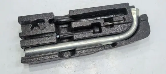 Volkswagen Caddy Tool set 2K5012113A