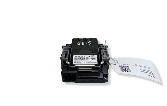 Windshield/windscreen camera