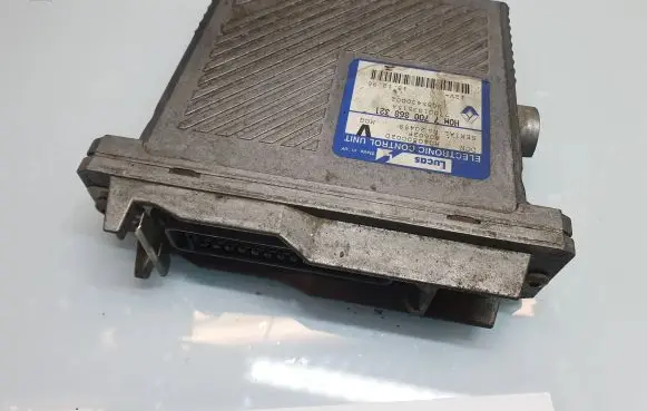 Volvo S40, V40 Engine control unit/module HOM7700868321 7700103515A 3085430002
