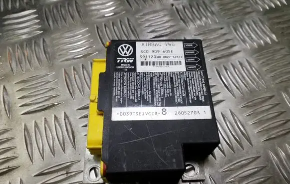 Volkswagen PASSAT B6 Airbag control unit/module 3C0909605E