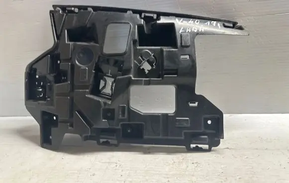 Volvo V40 Front bumper mounting bracket 31425002