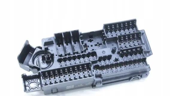 BMW X1 U11 Current control relay 8720724