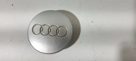 Audi A4 S4 B5 8D Original wheel cap 8A0071213