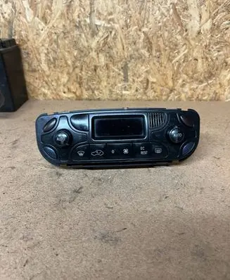 Mercedes-Benz C W203 Climate control unit 2038300985 9140010484