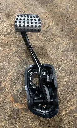 Mercedes-Benz E W213 Brake pedal A2052920415