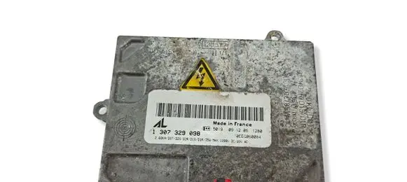 Volvo V50 Headlight ballast module Xenon 1307329098