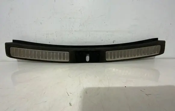 Toyota Avensis T270 Trunk/boot sill cover protection 5838705110