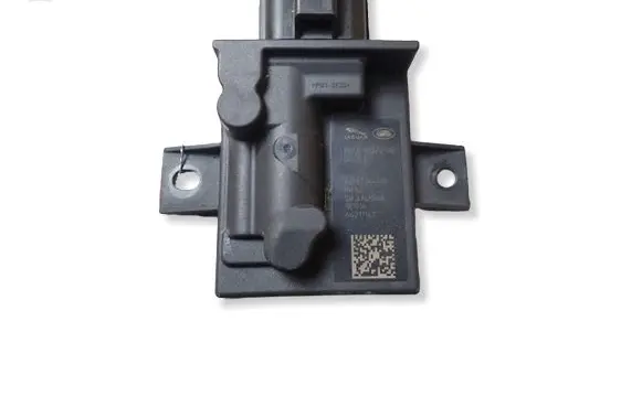 Jaguar F-Pace Fuel injection pump control unit/module FK729D370AE 64211147 A2C87244402