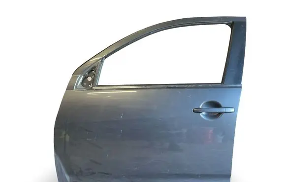Mitsubishi Outlander Front door