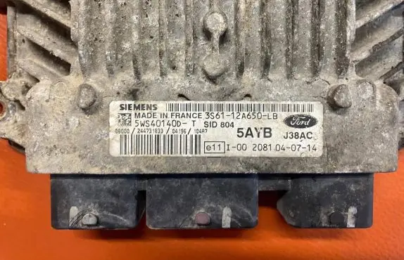Ford Fiesta Engine control unit/module 3S6112A650LB 5WS40140DT 244731833