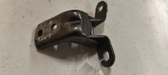 KIA Sorento Front door lower hinge 