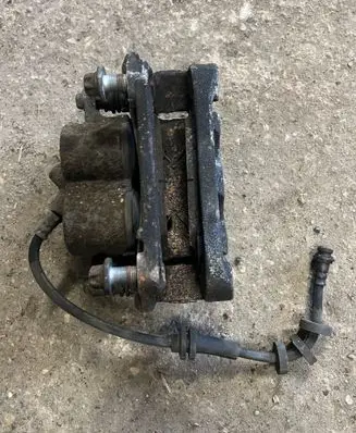 Jeep Cherokee Front brake caliper 