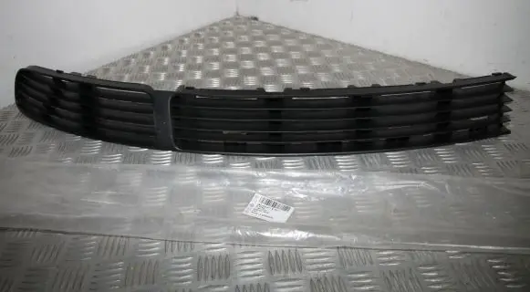 Front bumper lower grill