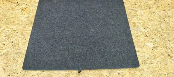 Trunk/boot floor carpet liner