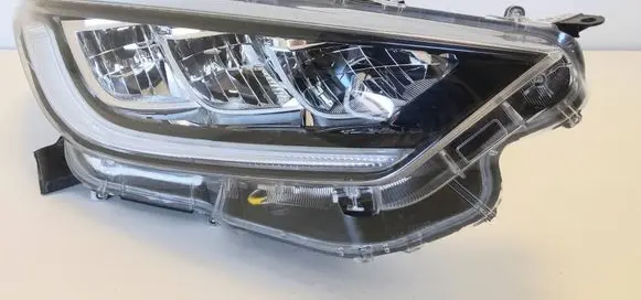 Toyota Yaris XP210 Headlight/headlamp