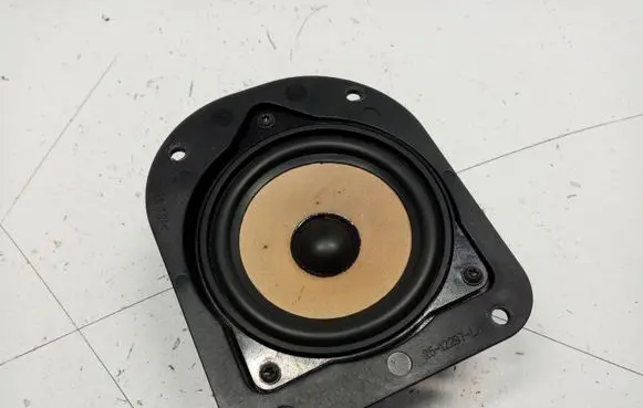 BMW 6 E63 E64 Parcel shelf speaker 65136929765 65139143149