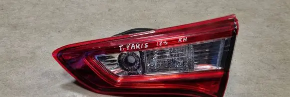 Toyota Yaris Tailgate rear/tail lights