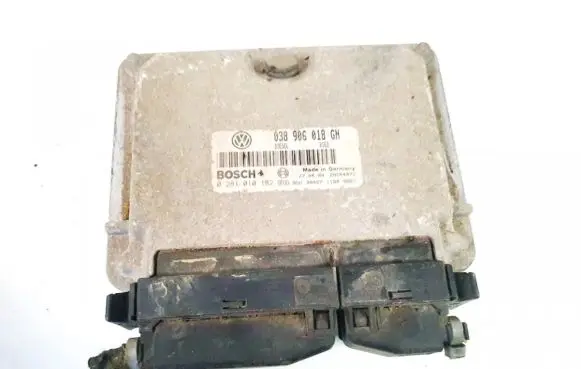 Skoda Octavia Mk1 (1U) Engine control unit/module 038906018gn 0281010182