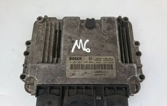 Renault Megane II Engine control unit/module 8200391966 0281011549