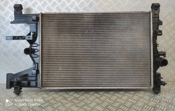 Opel Astra J Coolant radiator 13281773 3119C 8135
