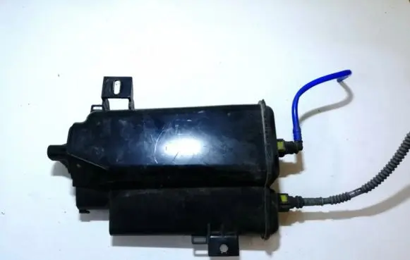 Active carbon filter fuel vapour canister